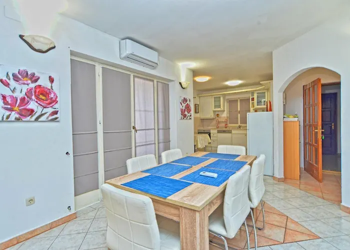 House Natasa 2133 *