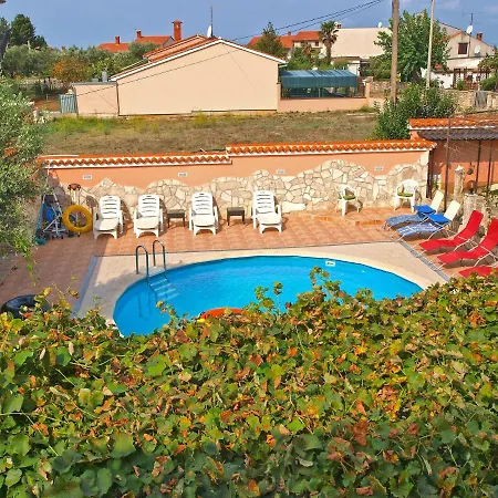 House Natasa 2133 Pula