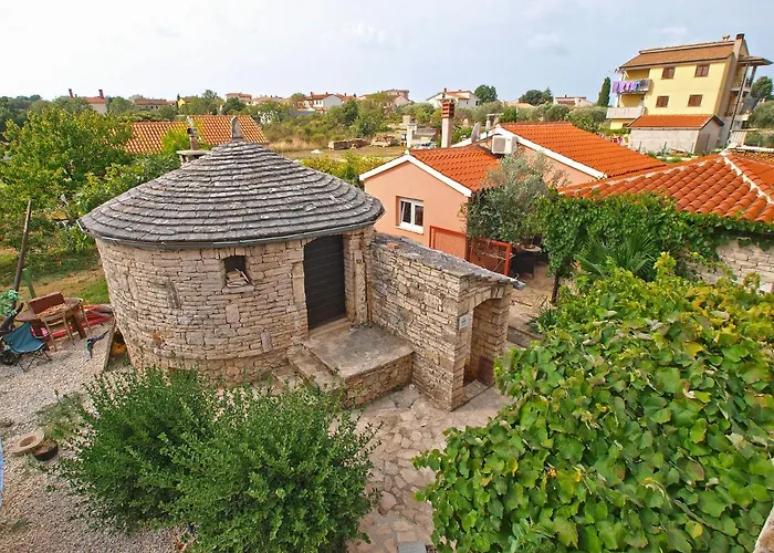 Nyaraló House Natasa 2133 Póla